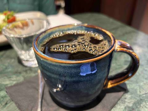 Dublin at Bewleys, single origin Colombian coffee, notes of soft peach, apricot, sparkling lemon